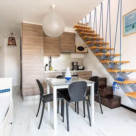 Le Capucin - Petit Duplex Avec Place De Parking 디나르 외부 사진