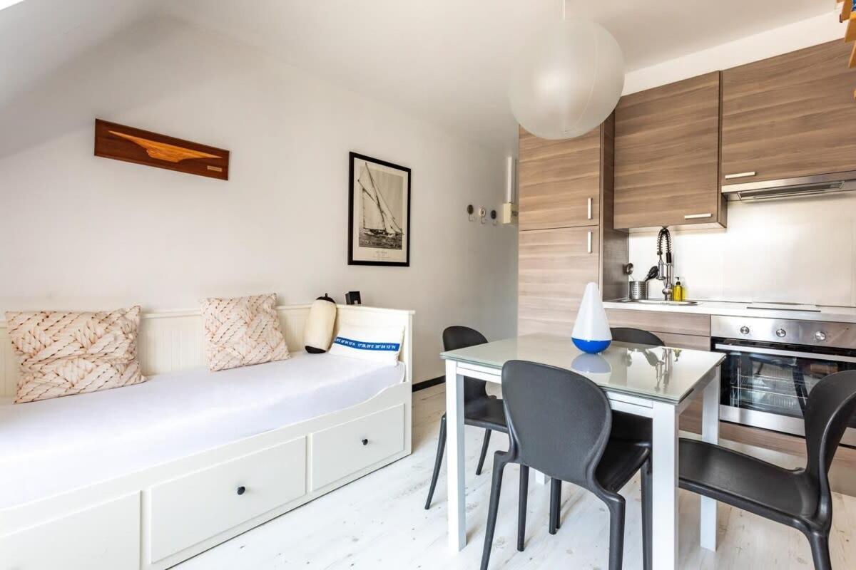 Le Capucin - Petit Duplex Avec Place De Parking 디나르 외부 사진